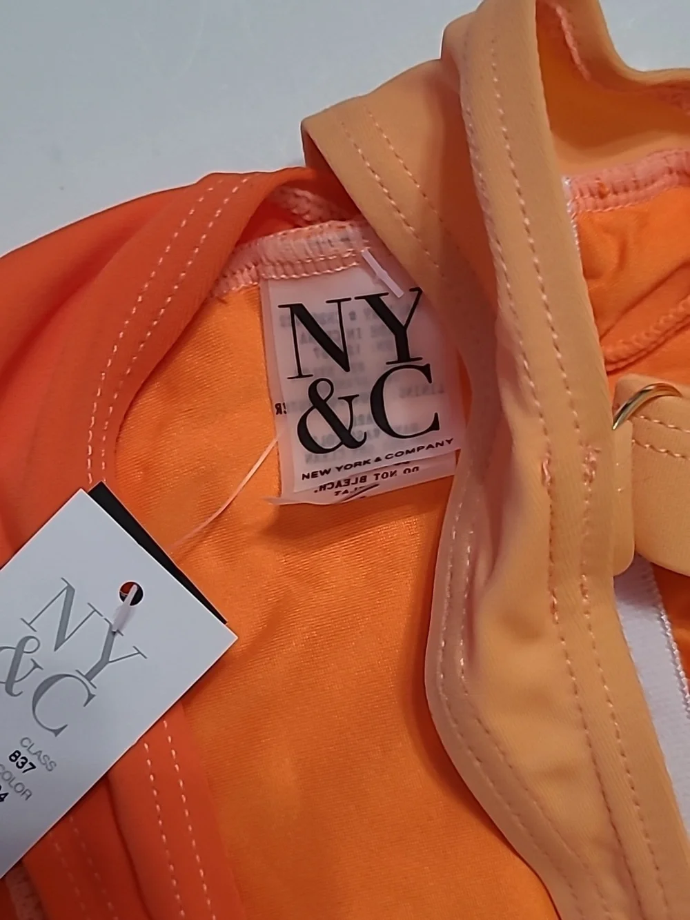 NWT New York & Company 3 Shades of Orange Colorblock Striped Bikini Top Size L